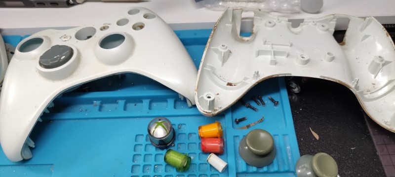Cleaning XBox360 controller