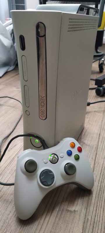 XBox360 and controller